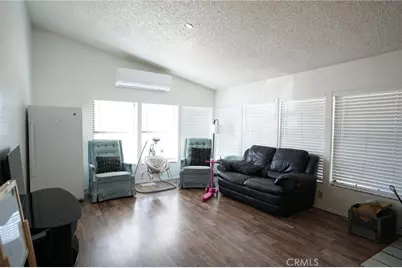 10960 Duxbury Road, Oak Hills, CA 92344 - Photo 13