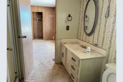 48924 Bedford, Newberry Springs, CA 92365 - Photo 13