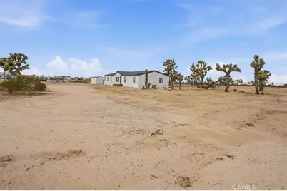 6288 Maricopa, Phelan, CA 92371 - Photo 9