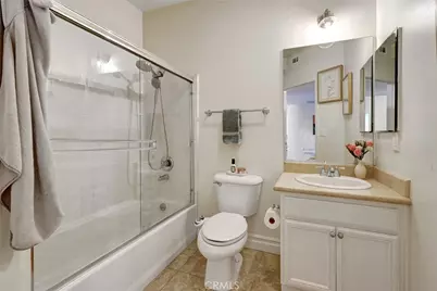 13935 Burbank #105, Van Nuys, CA 91401 - Photo 33