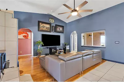 26030 Roundup Way, Apple Valley, CA 92308 - Photo 9