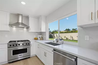 9921 Garrett Circle, Huntington Beach, CA 92646 - Photo 15