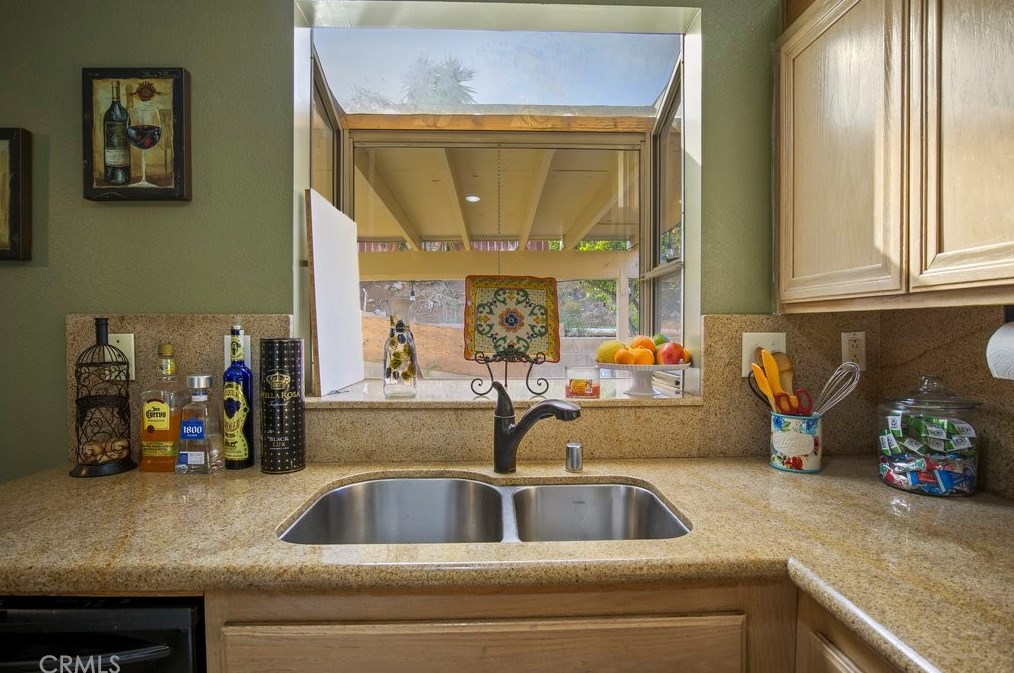 12869 Fontainebleau Dr, Moreno Valley CA  92555-2330 exterior