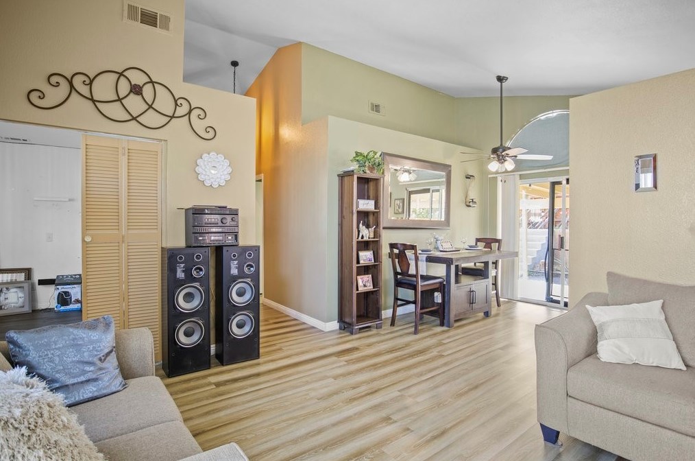 12869 Fontainebleau Dr, Moreno Valley CA  92555-2330 exterior