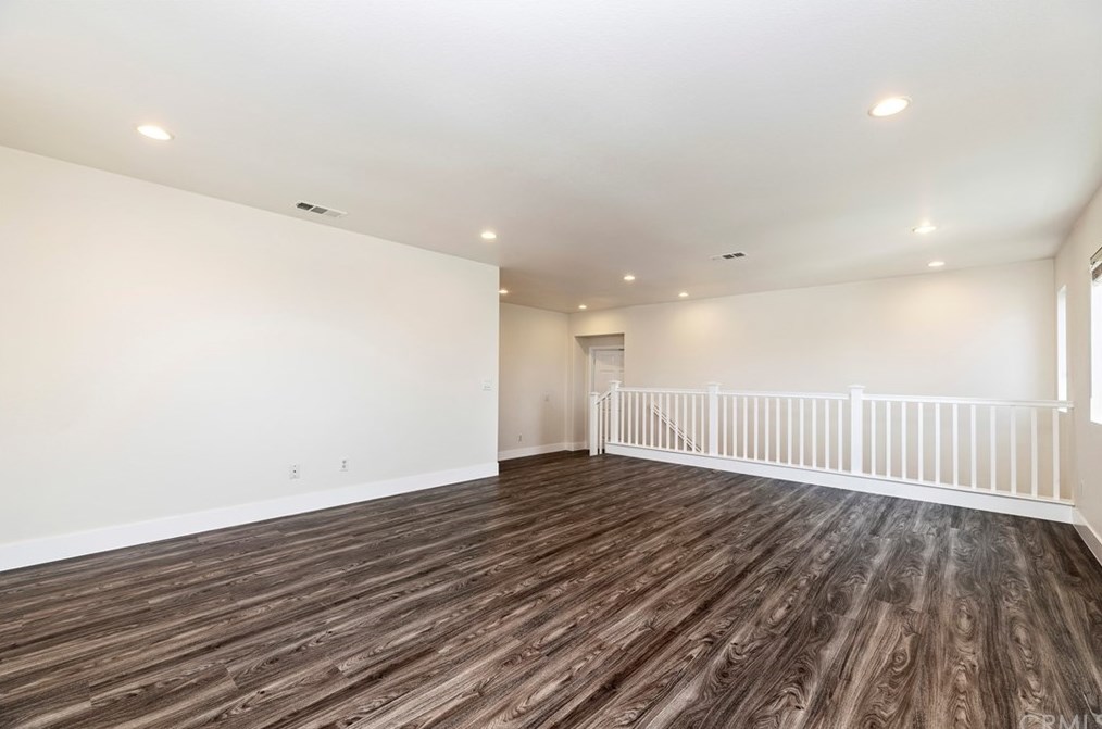 13902 Star Ruby Ave, Corona CA  92880-8561 exterior