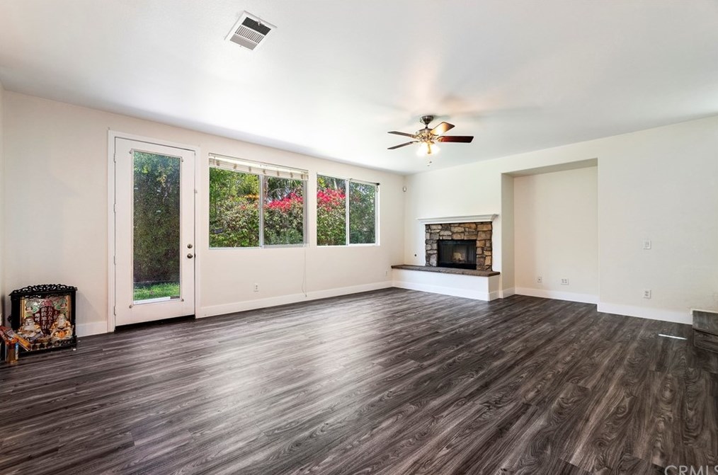 13902 Star Ruby Ave, Corona CA  92880-8561 exterior