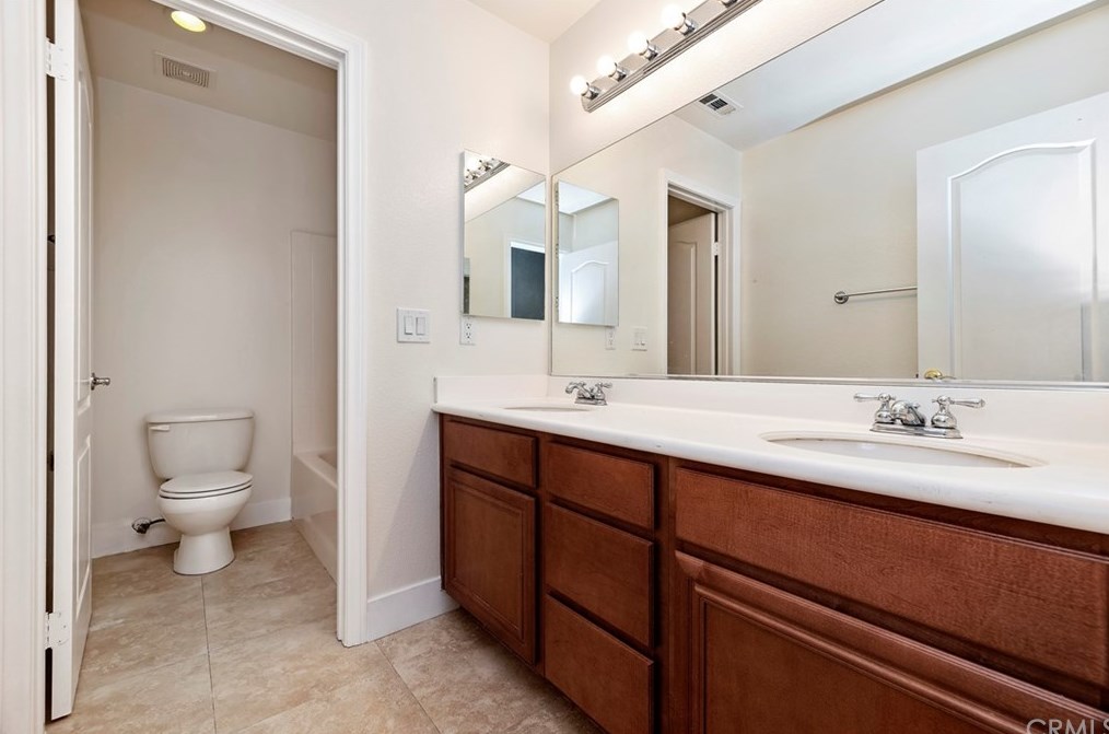 13902 Star Ruby Ave, Corona CA  92880-8561 exterior
