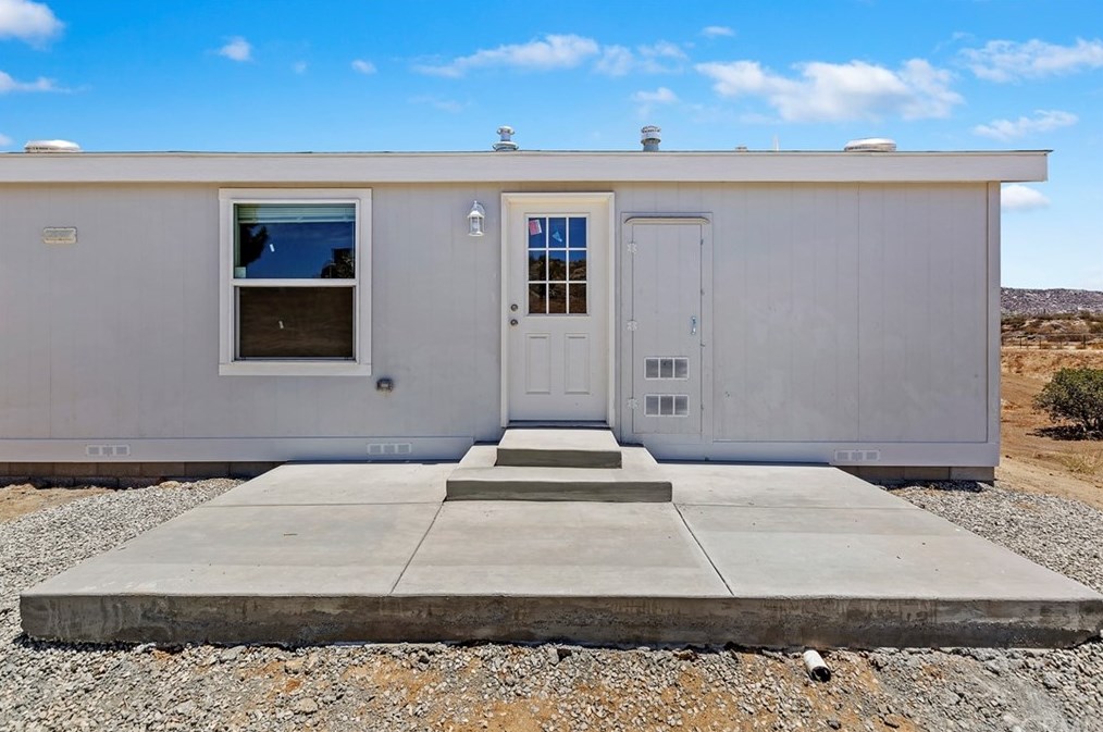 32812 Edwina St, Lakeview CA  92567 exterior