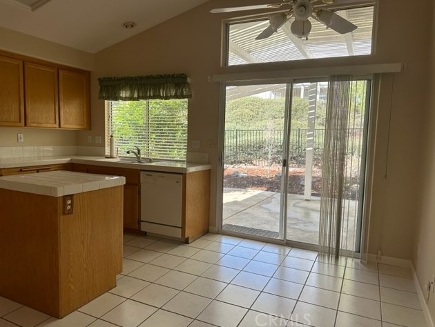 40174 Via Calidad, Murrieta CA  92562-3579 exterior