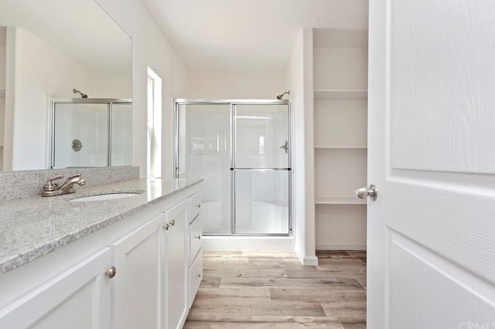 9752 Oasis Rd, Pinon Hills CA  92372 exterior