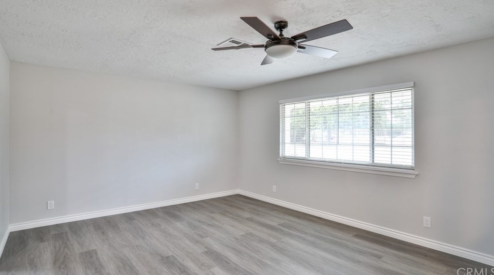 8919 11 Ave, Hesperia CA  92345-3837 exterior