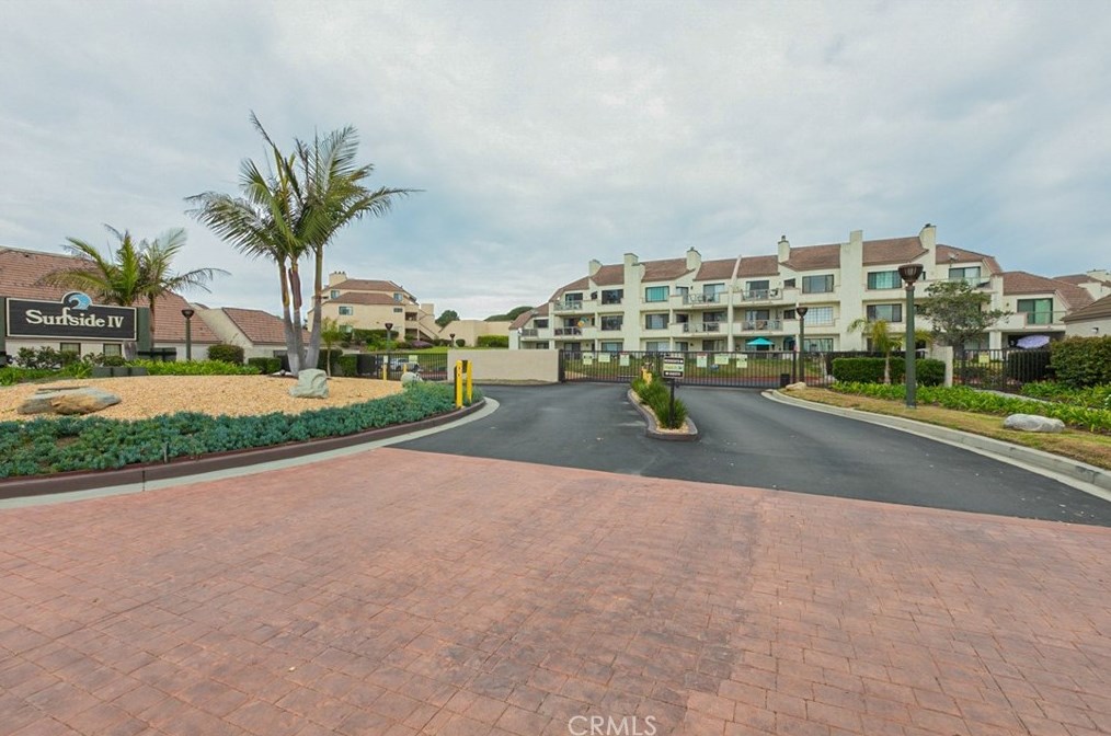 626 Island View Cir, Naval Base Ventura County CA  93041-3443 exterior