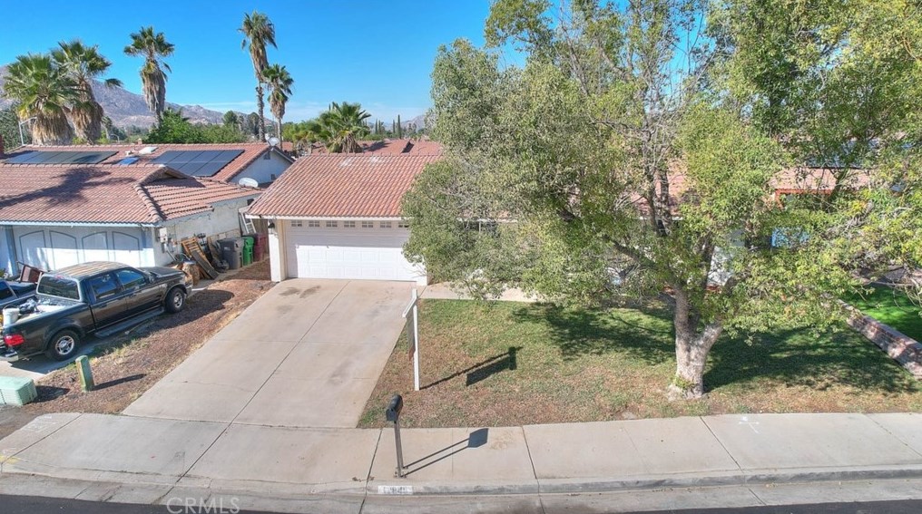 12840 Alona St, Moreno Valley CA  92553-5662 exterior