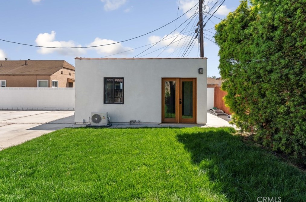 3729 Buckingham Rd, Los Angeles CA  90016-5711 exterior