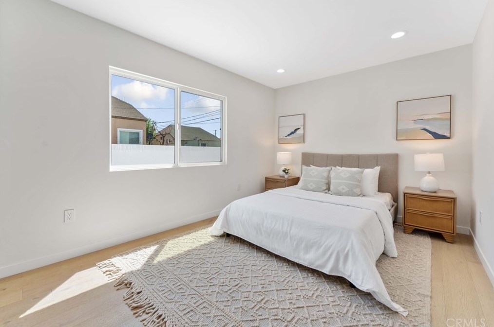 3729 Buckingham Rd, Los Angeles CA  90016-5711 exterior