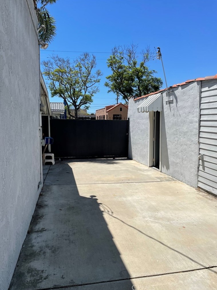 1457 89 St, Los Angeles CA  90003-3507 exterior