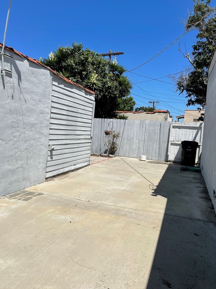 1457 89 St, Los Angeles CA  90003-3507 exterior