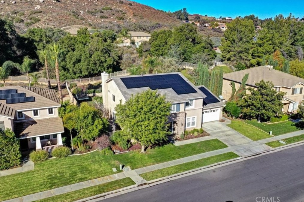 38231 Calle Cipres, Murrieta CA  92562-9348 exterior