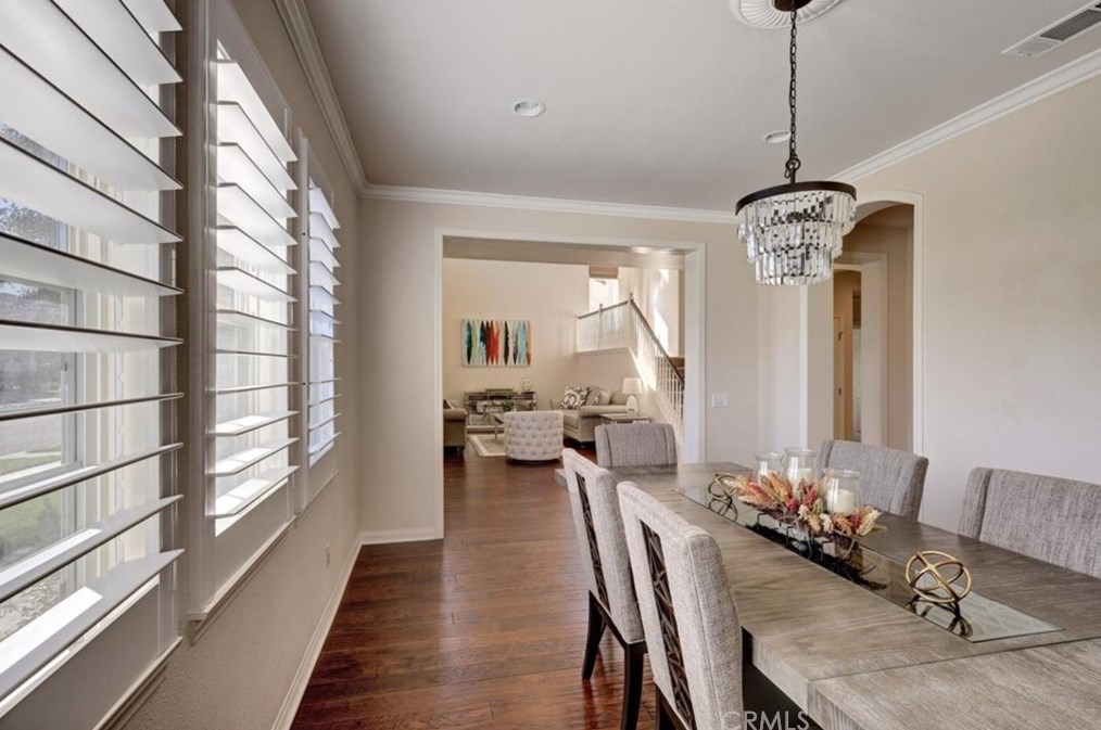 38231 Calle Cipres, Murrieta CA  92562-9348 exterior