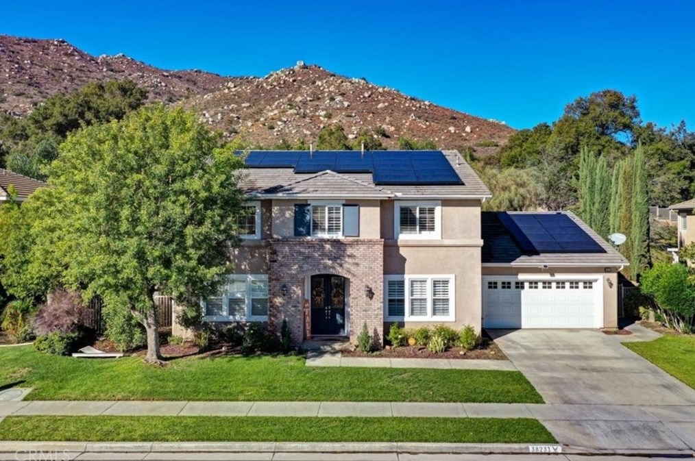 38231 Calle Cipres, Murrieta CA  92562-9348 exterior