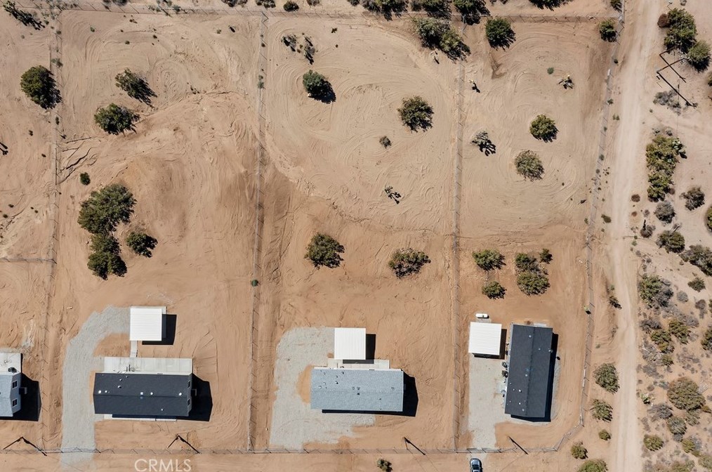 9764 Oasis Rd, Pinon Hills CA  92372 exterior