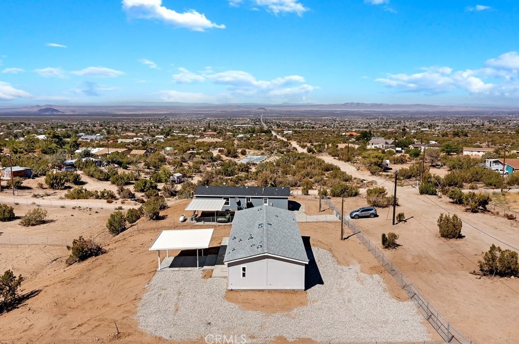 9764 Oasis Rd, Pinon Hills CA  92372 exterior