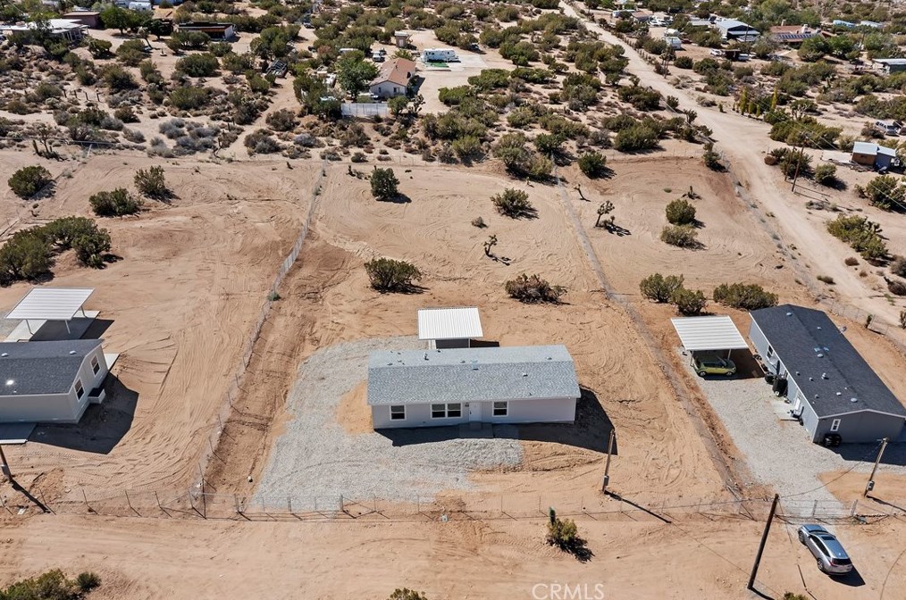 9764 Oasis Rd, Pinon Hills CA  92372 exterior