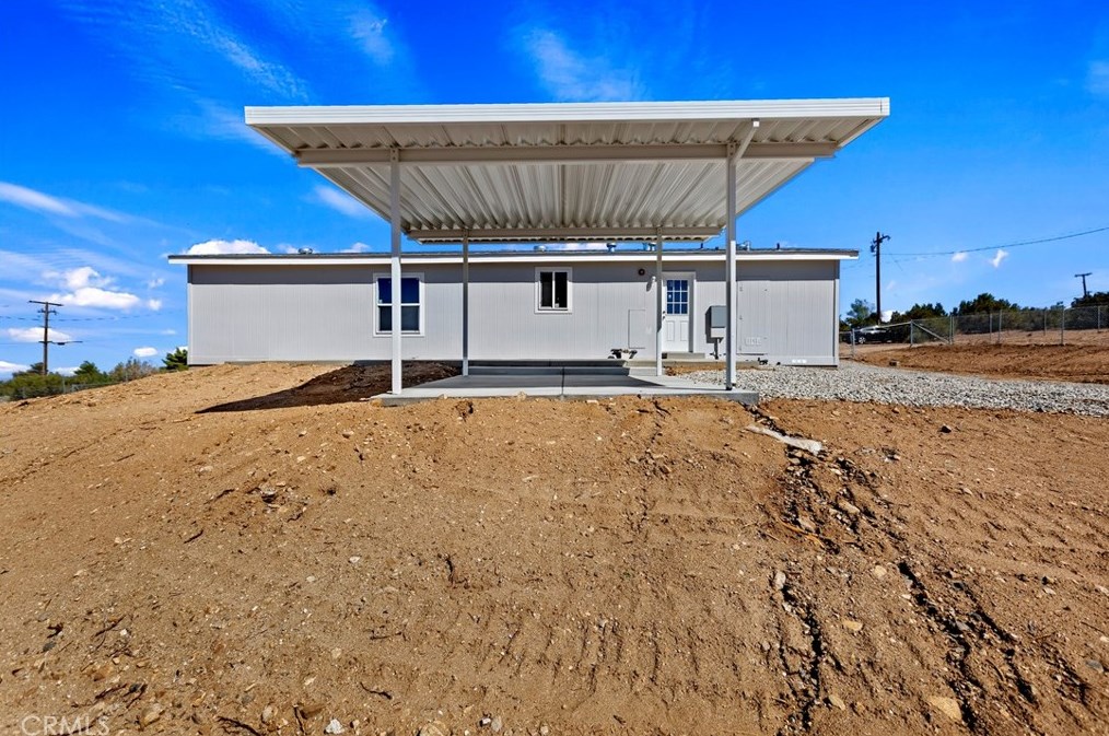 9764 Oasis Rd, Pinon Hills CA  92372 exterior