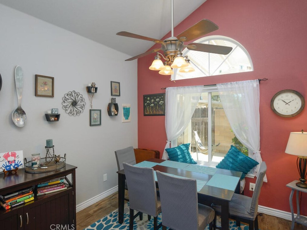 13605 Kings Canyon Ct, Fontana CA  92336-3805 exterior