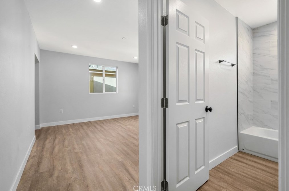 212 24th St, Los Angeles CA  90007-2635 exterior