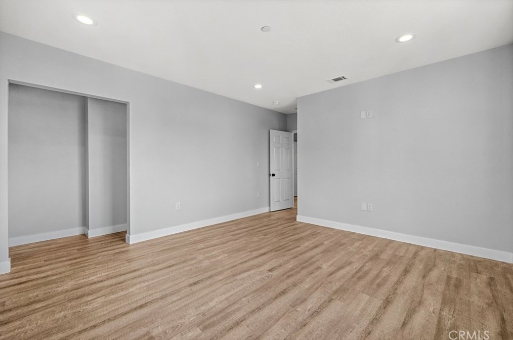 212 24th St, Los Angeles CA  90007-2635 exterior