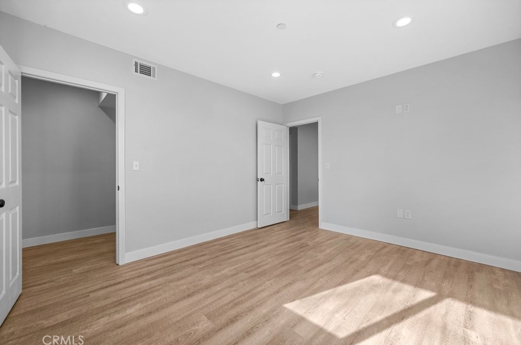 212 24th St, Los Angeles CA  90007-2635 exterior