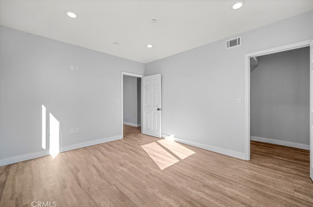 212 24th St, Los Angeles CA  90007-2635 exterior