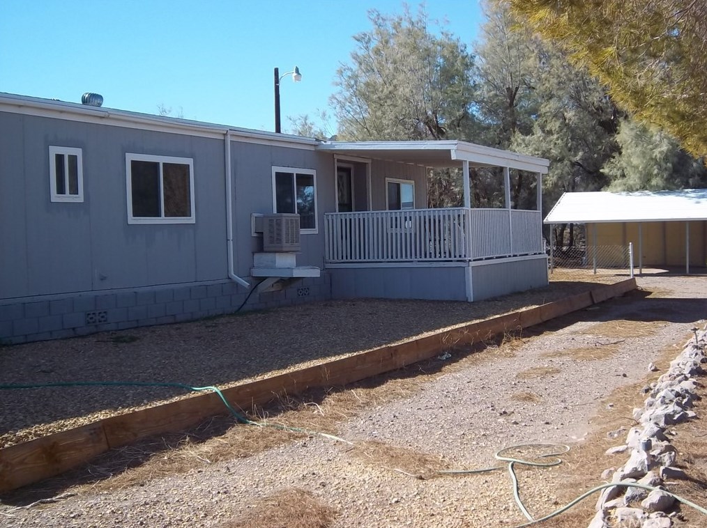 46699 Magney Ln, Newberry Springs CA  92365-9703 exterior