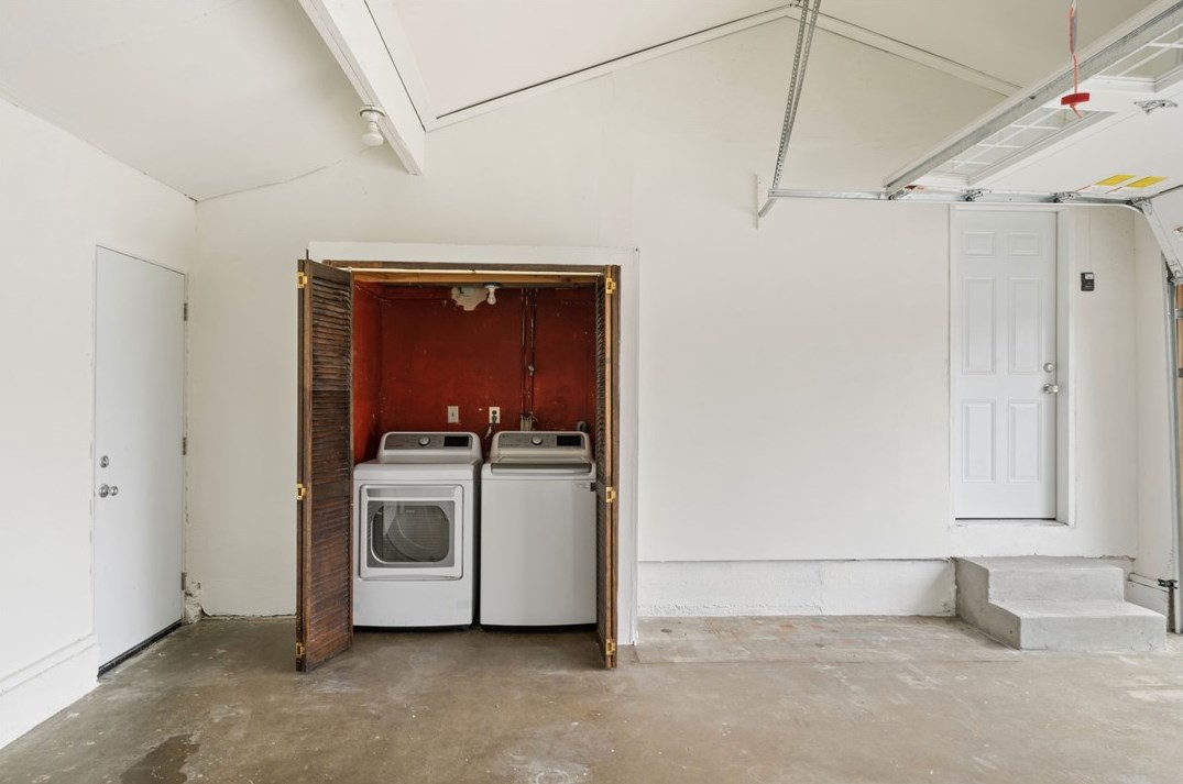 15210 Domart Ave, Norwalk CA  90650-5308 exterior