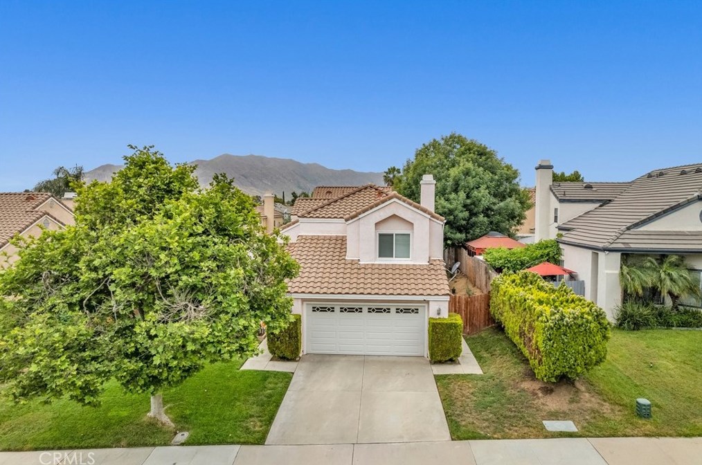 10635 Silverleaf Cir, Moreno Valley CA  92557-2967 exterior