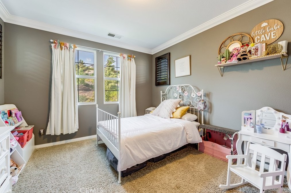 18458 Lakepointe Dr, Riverside CA  92503-0252 exterior