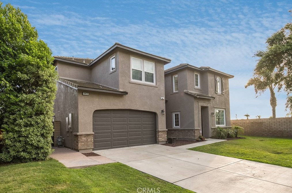 18458 Lakepointe Dr, Riverside CA  92503-0252 exterior