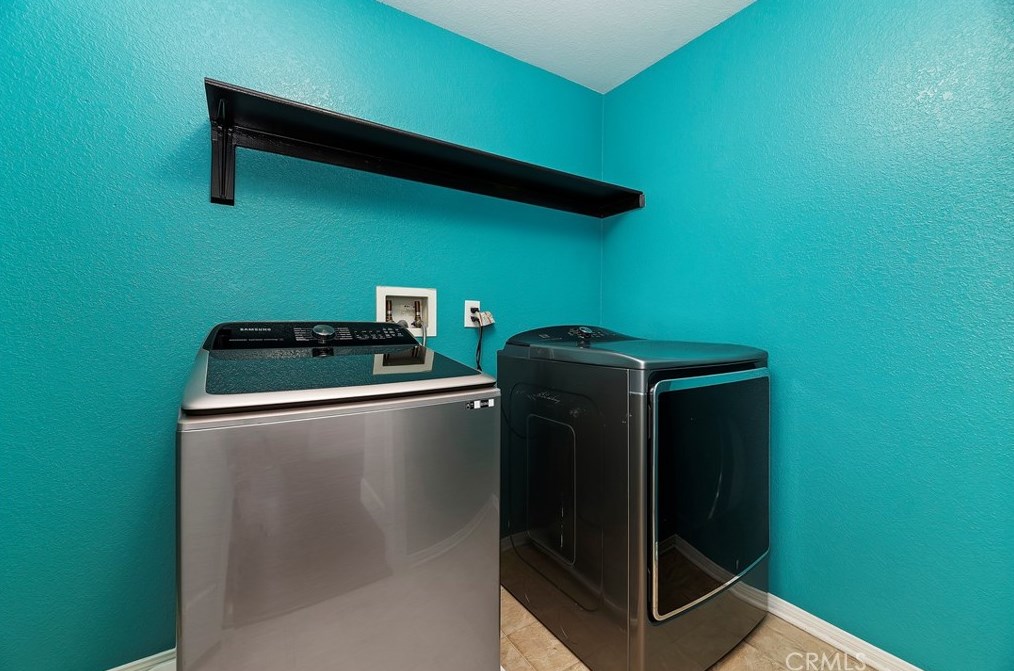 15400 Calle Castano, Moreno Valley CA  92555-2963 exterior