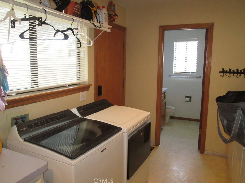 13094 Olathe Rd, Apple Valley CA  92308-4516 exterior