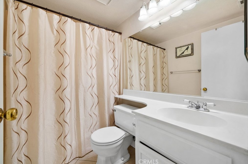 13161 Eyota Dr, Moreno Valley CA  92555-2409 exterior