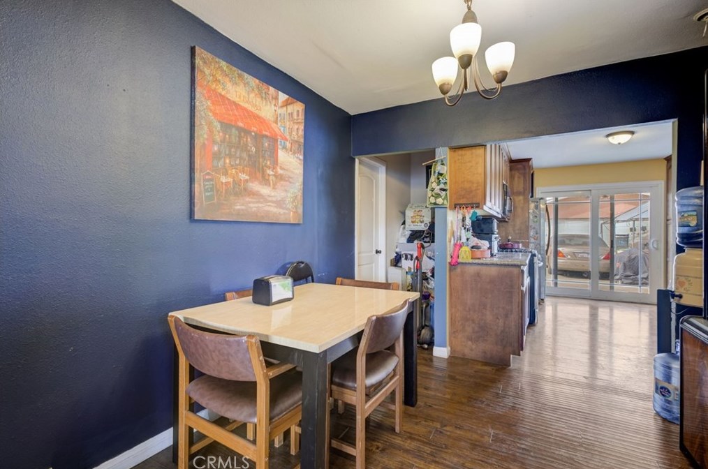 11913 Stanford Ave, Los Angeles CA  90059-2745 exterior