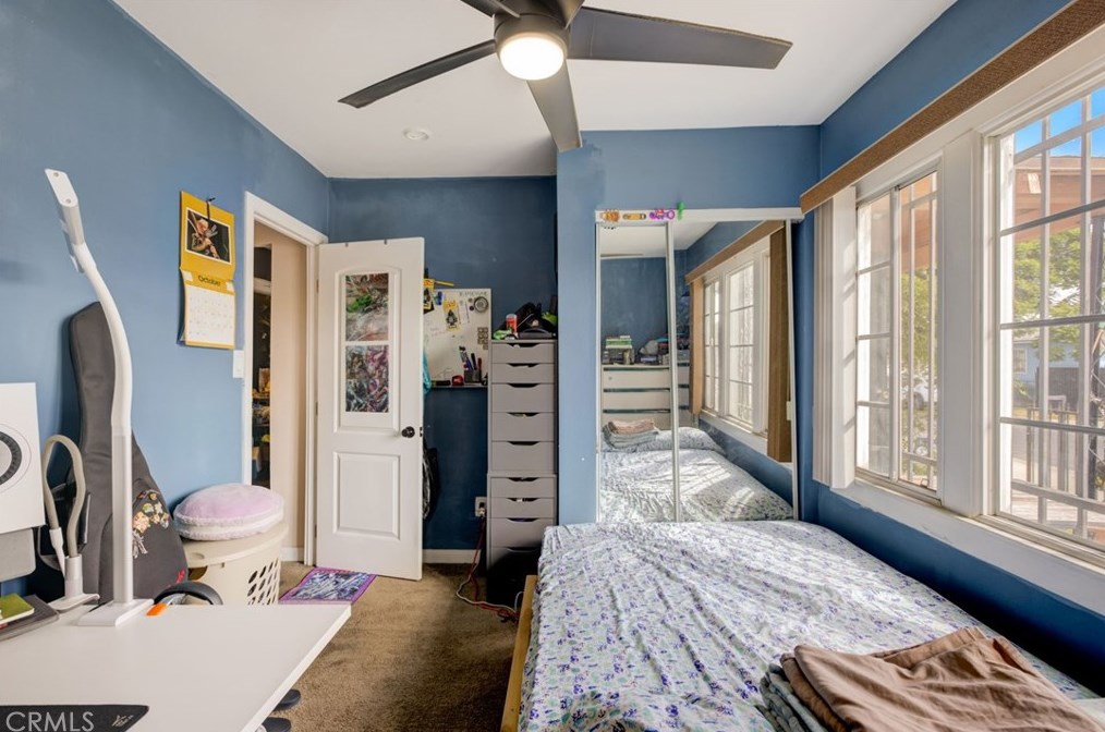 11913 Stanford Ave, Los Angeles CA  90059-2745 exterior