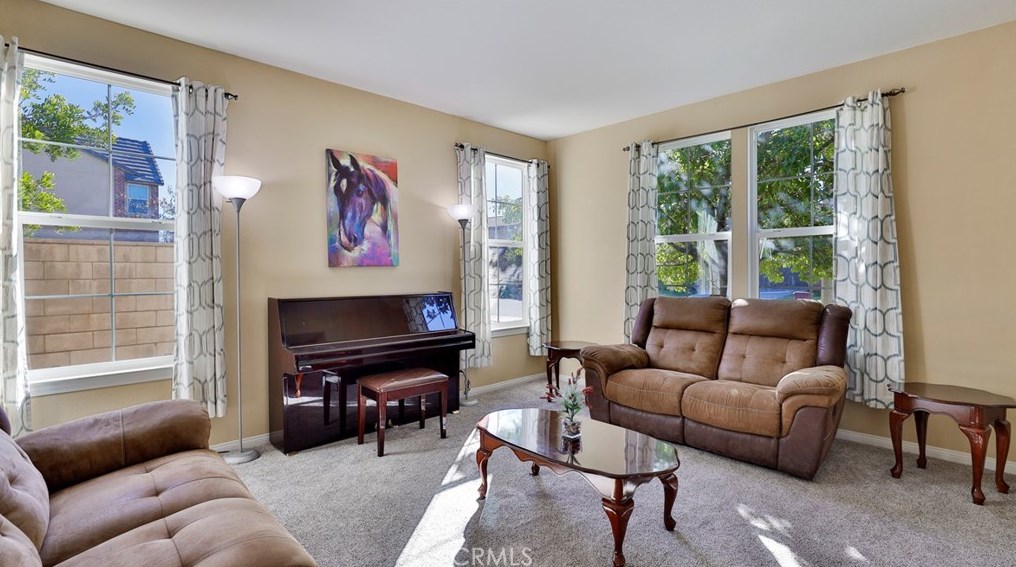 34314 Northhaven Dr, Winchester CA  92596-8497 exterior