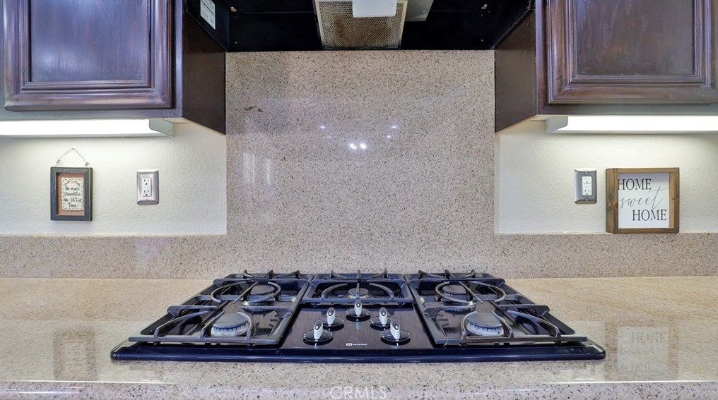 34314 Northhaven Dr, Winchester CA  92596-8497 exterior