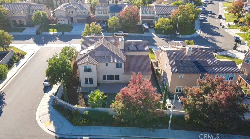 34314 Northhaven Dr, Winchester CA  92596-8497 exterior