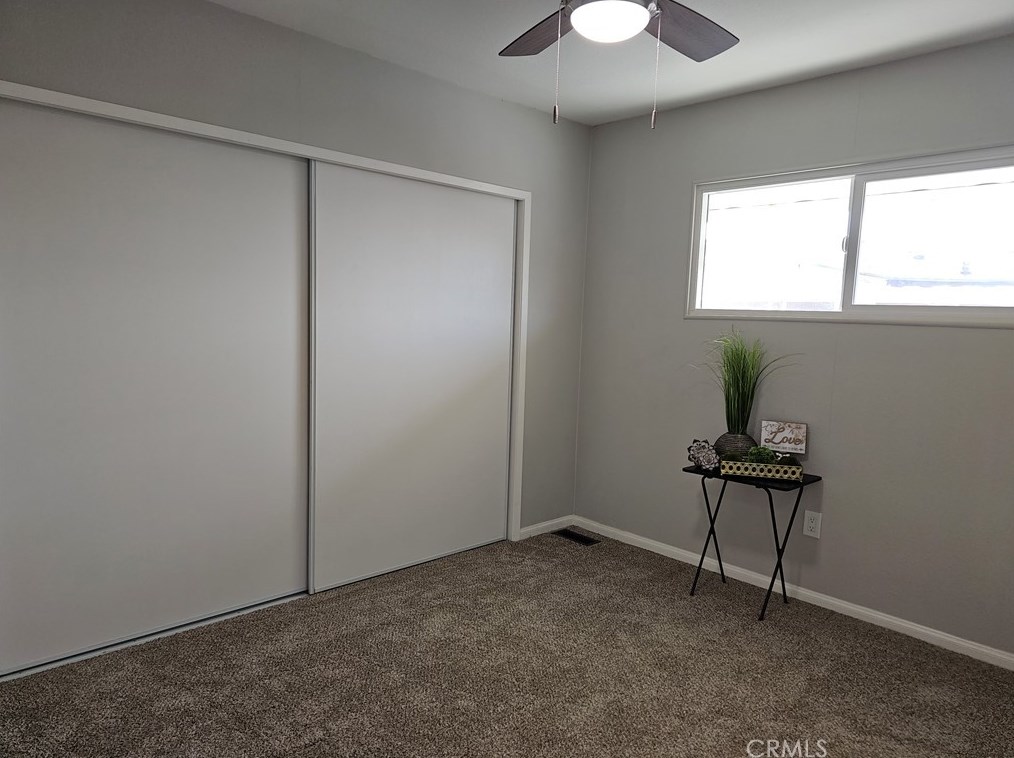 360 Santa Clara Cir, Hemet CA  92543-6957 exterior