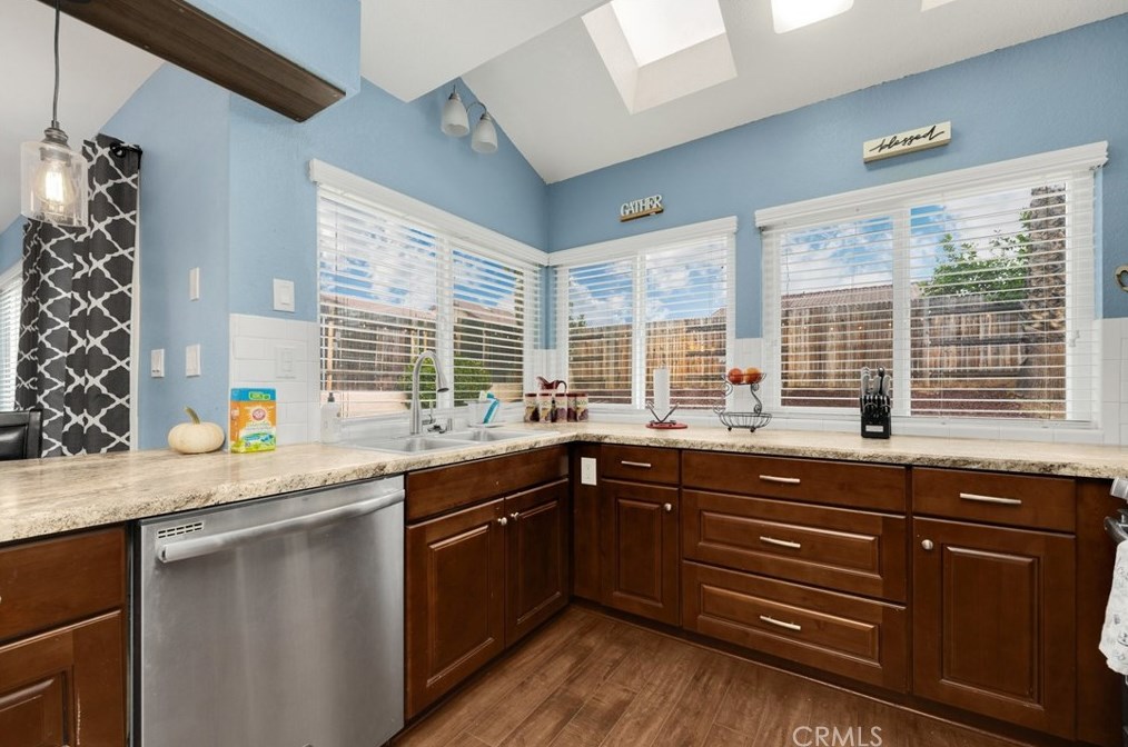 11054 Avis Ct, Moreno Valley CA  92557-4957 exterior