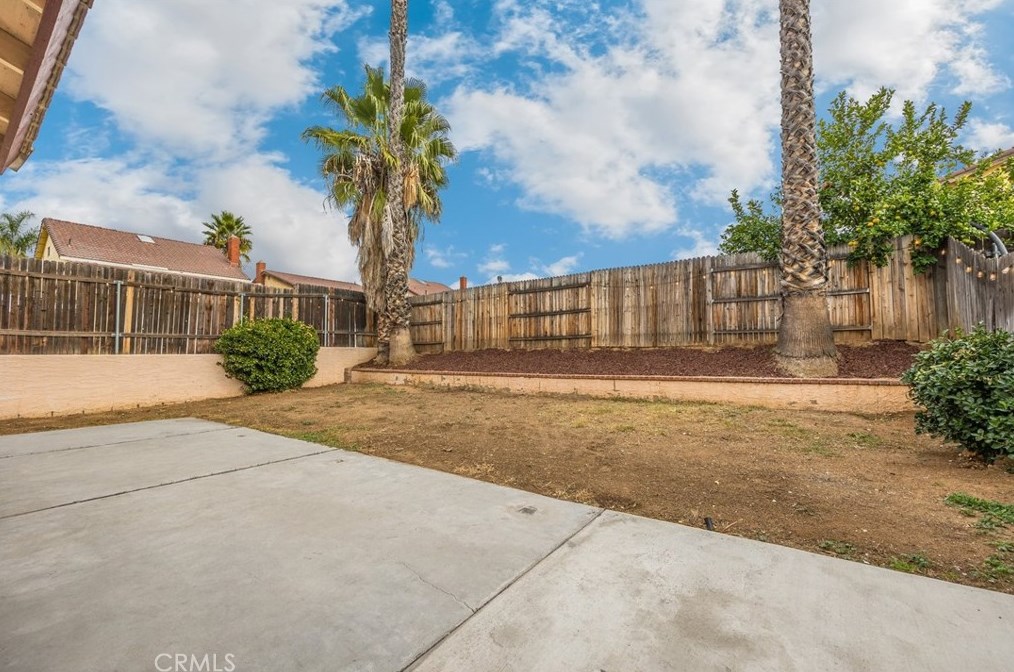 11054 Avis Ct, Moreno Valley CA  92557-4957 exterior