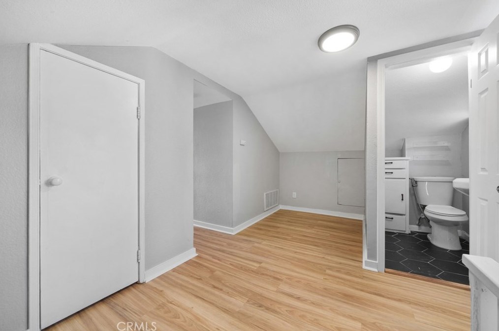 6188 Palm Ave, Riverside CA  92506-2022 exterior